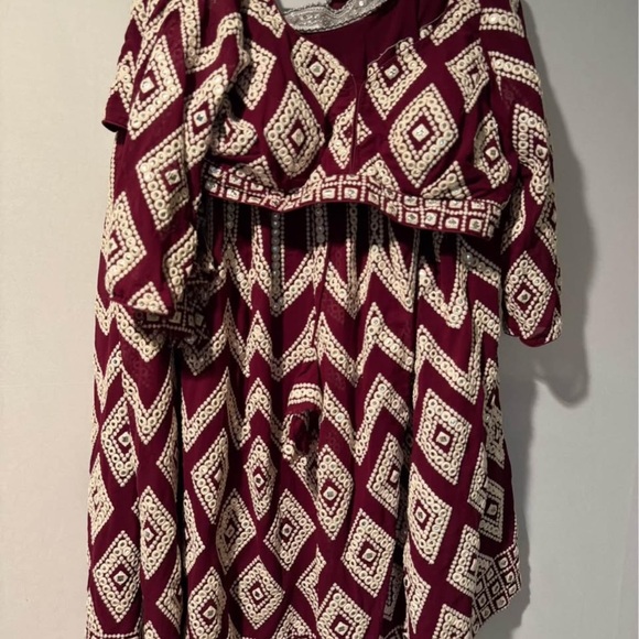 Geometric Patterned Lenghas - Picture 1 of 1